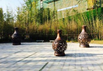 銅花瓶雕塑制造商，小區擺件，景觀銅花瓶雕塑廠家