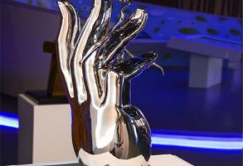 手拈花雕塑預定，露天雕塑，廣場不銹鋼手拈花雕塑制作