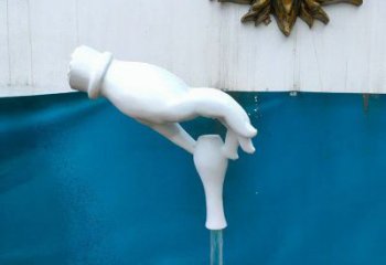 手雕塑服務商，公園小品，地產(chǎn)手捏瓶子雕塑廠家