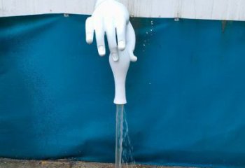 手雕塑選定，戶外雕塑，廣場手捏瓶子雕塑標準廠家