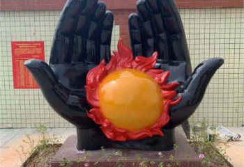 火球雕塑展品，花園小品，玻璃鋼手托火球雕塑優(yōu)選