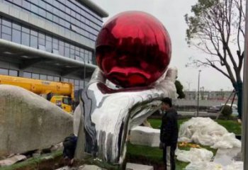 火球雕塑制作，鍛造工藝，廣場手托火球雕塑選用廠家