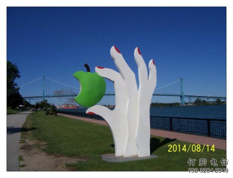 手掌雕塑廠家，廣場雕塑，不銹鋼手掌雕塑制作