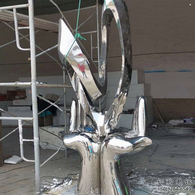 雙手雕塑定做，廣場雕塑，不銹鋼雙手雕塑廠家優(yōu)選