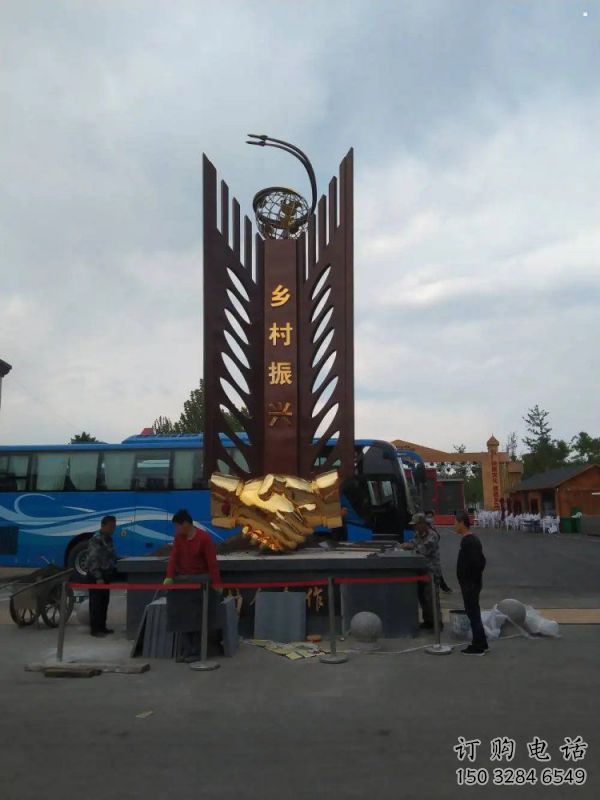 握手雕塑訂做，地標建筑，不銹鋼握手雕塑廠家提供