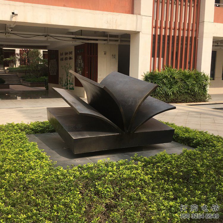 銅書本雕塑優(yōu)選，小區(qū)擺件，公共銅書本雕塑生產(chǎn)商