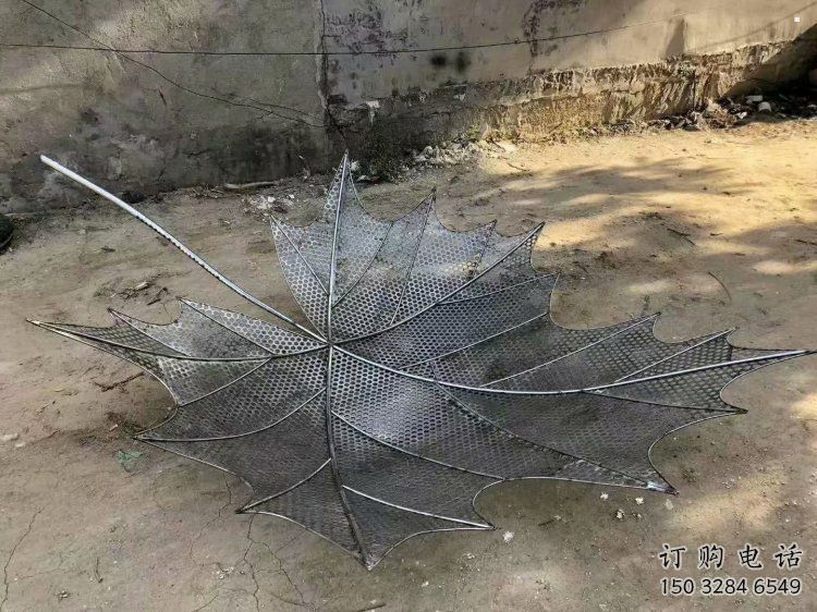 樹葉雕塑生產(chǎn)商，彩鋼制作，大型鐵藝樹葉雕塑定做