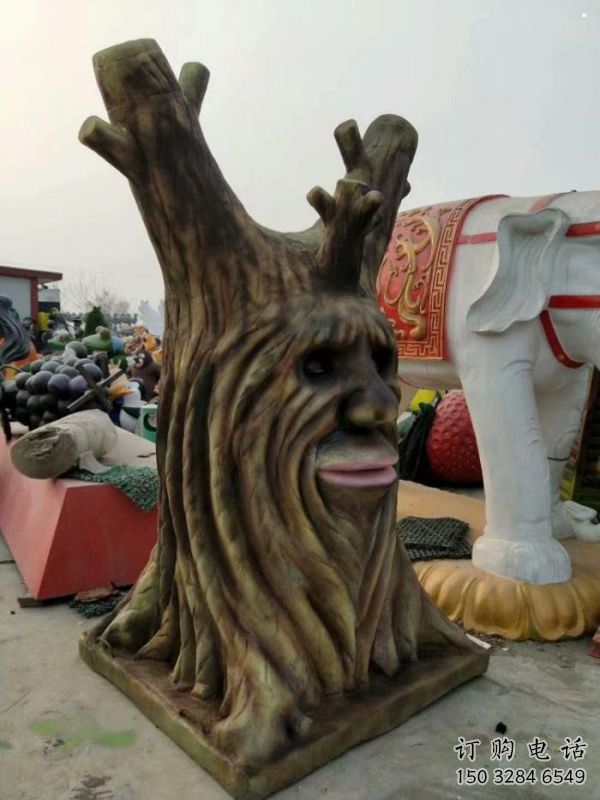 仿真樹雕塑優(yōu)選，小區(qū)擺件，玻璃鋼仿真樹雕塑生產(chǎn)商