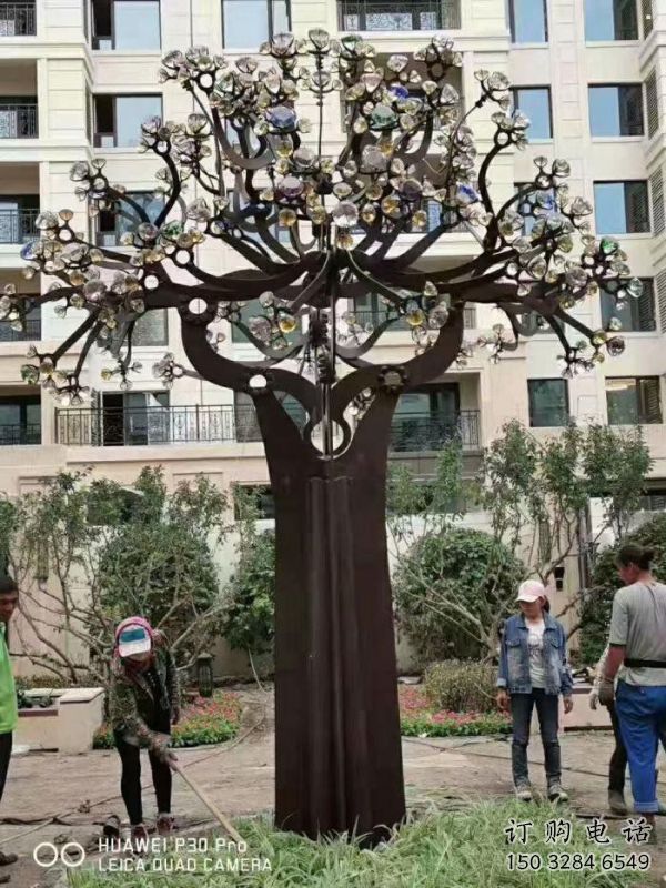 風(fēng)鈴樹雕塑服務(wù)商，街景小品，不銹鋼風(fēng)鈴樹雕塑服務(wù)商