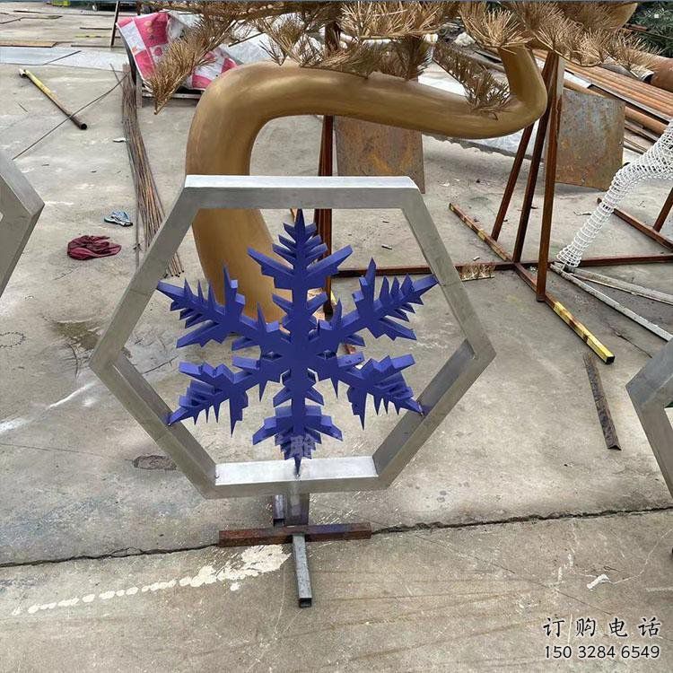 步行街雪花雕塑