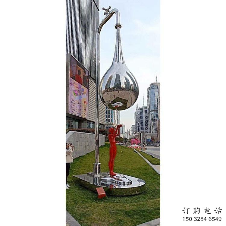 水滴雕塑專供，園林裝飾，不銹鋼鏡面水滴雕塑批發(fā)