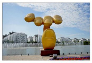 手掌雕塑定制，村標(biāo)概念，景觀不銹鋼手掌雕塑預(yù)定
