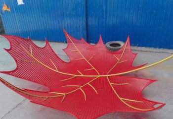 鏤空楓葉雕塑優選，圓雕體系，鐵藝楓葉雕塑選定