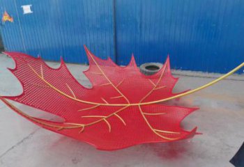 鏤空楓葉雕塑制造，歐式風格，鐵藝楓葉雕塑定制廠家