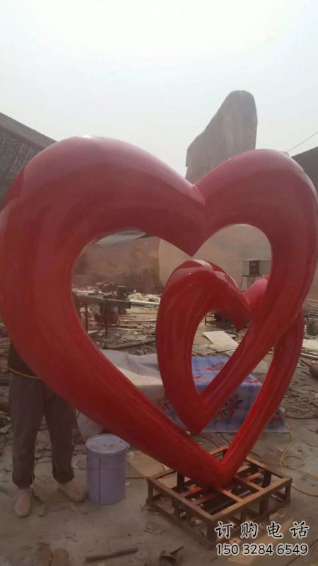 不銹鋼桃心雕塑
