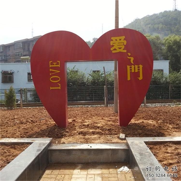 桃心雕塑常用，公園小品，不銹鋼桃心雕塑生產商