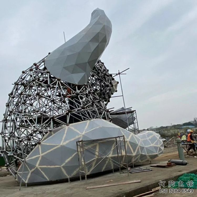 制造熊貓雕塑定價，地標擺件，烤漆切面熊貓雕塑精選