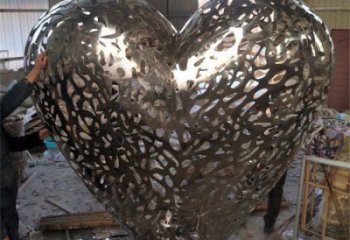 心形球雕塑選用，小區擺件，大型不銹鋼心形球雕塑公司