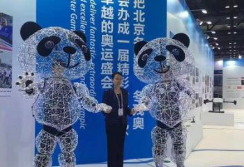 紀念熊貓雕塑生產，廣場雕塑，鏤空熊貓雕塑展品