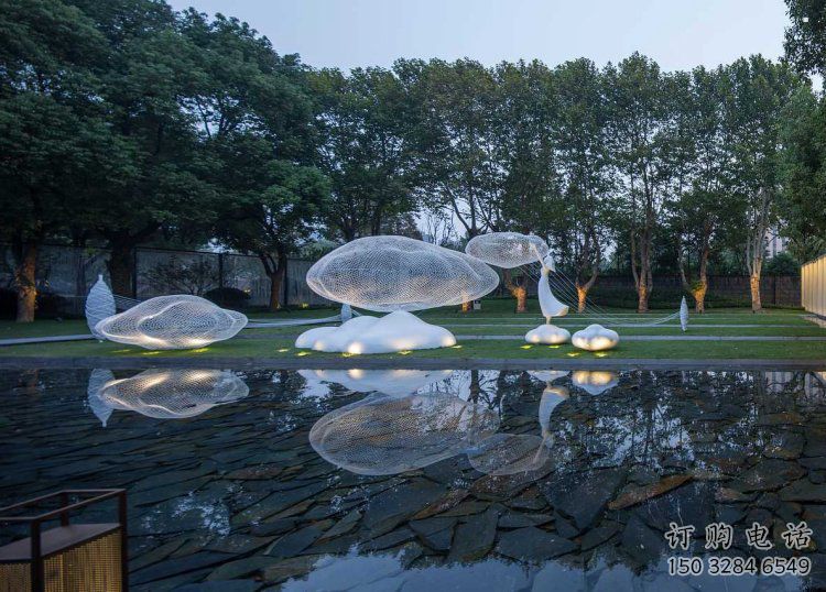 云朵雕塑供應，花園小品，戶外鏤空云朵雕塑展品