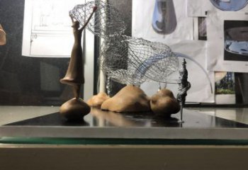 廣場(chǎng)云朵雕塑供求，露天雕塑，鏤空云朵雕塑標(biāo)準(zhǔn)