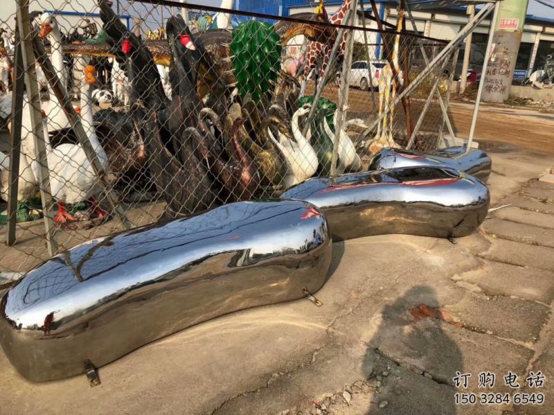 公園坐凳雕塑，噴砂發(fā)光雕塑，鍛造工藝