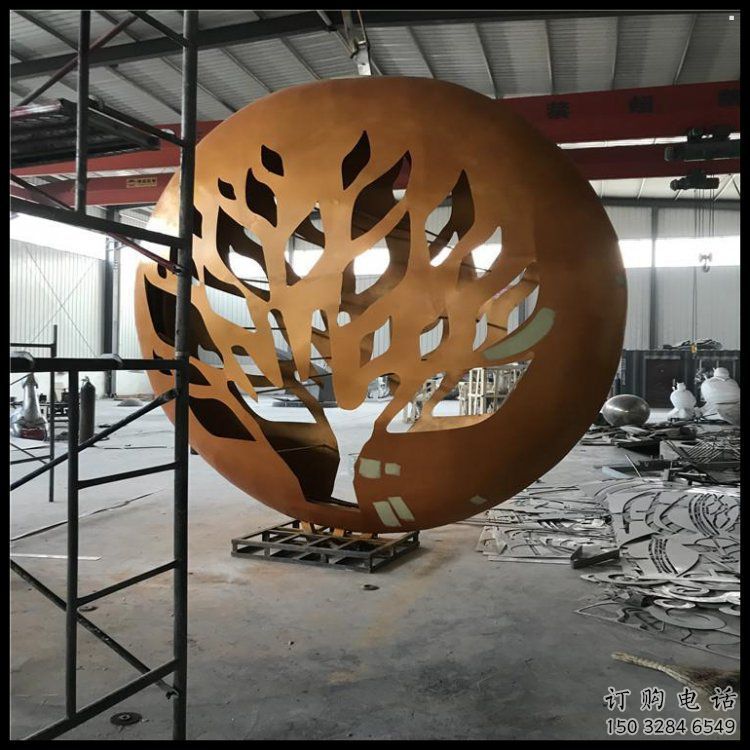 大型商場月牙雕塑