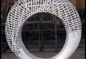 月牙雕塑預(yù)定，城區(qū)小品，民俗鏤空月牙雕塑制造商