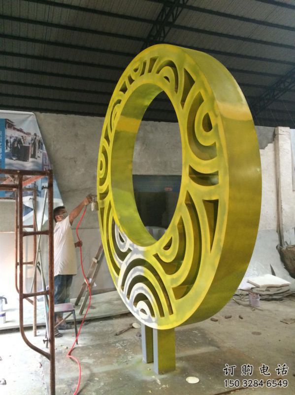 景觀圓環(huán)雕塑，烤漆景觀雕塑，鍛造工藝