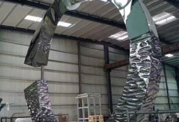 花園圓環(huán)雕塑批發(fā)，標識雕塑，不銹鋼圓環(huán)雕塑優(yōu)選