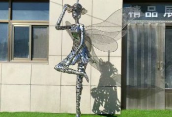 鏤空舞者雕塑生產(chǎn)，景區(qū)案例，鐵藝跳舞雕塑優(yōu)選