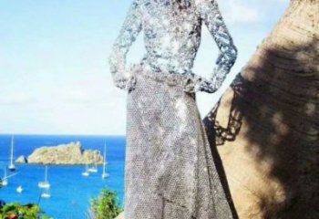 鏤空人物雕塑定做，城區(qū)小品，鐵藝字母人物雕塑定價