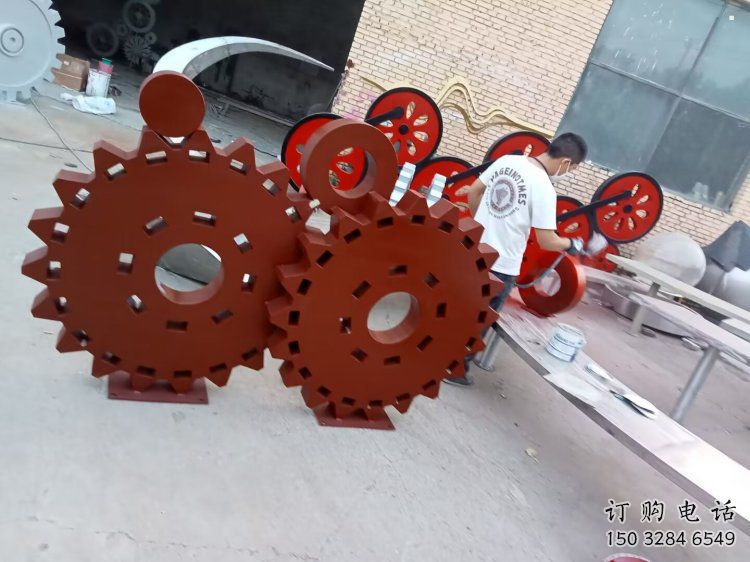 車輪雕塑定制制造，歐式風格，車輪雕塑裝飾供給