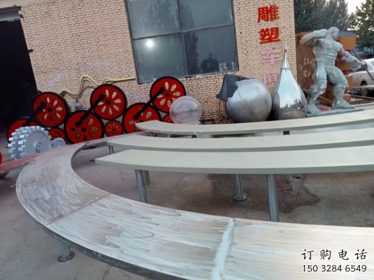 烤漆車輪雕塑制造商，室外軟裝，景觀車輪雕塑承接