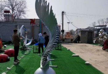 校園翅膀雕塑,拉絲景觀雕塑,抽象主題
