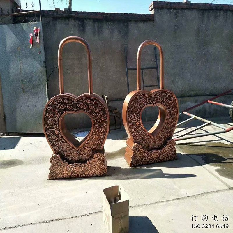 制造鎖子雕塑定價，地標擺件，烤漆玻璃鋼鎖子雕塑精選