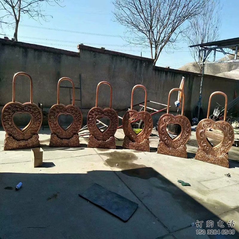 園林鎖子雕塑預(yù)定，城區(qū)小品，不銹鋼鎖子雕塑制造商
