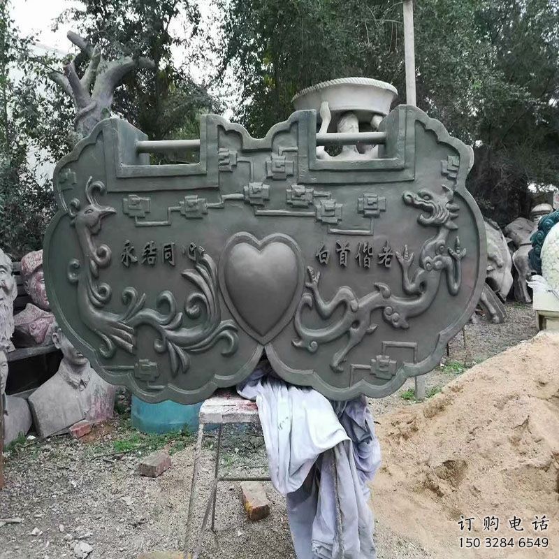 門口銅鎖子雕塑點(diǎn)擊，地標(biāo)擺件，銅鎖子雕塑承接