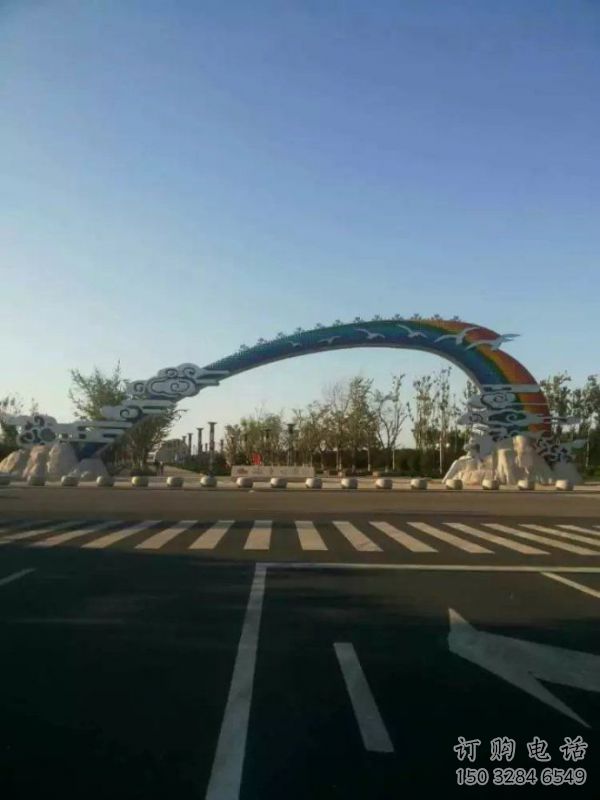 合肥云朵大門雕塑，公園美陳元素，不銹鋼云朵大門雕塑