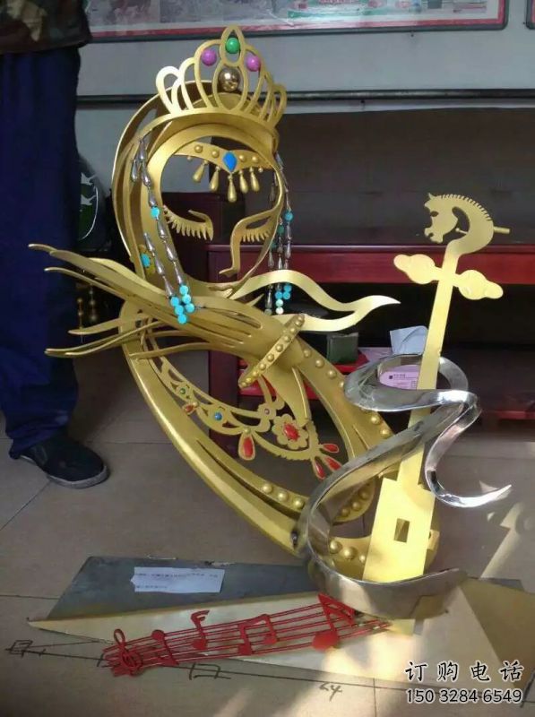 嘉峪關(guān)公園臉譜雕塑