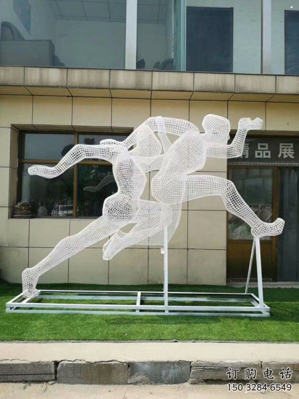 定西鏤空跨欄雕塑制造商，透雕雕塑，鐵藝體育人物雕塑供給