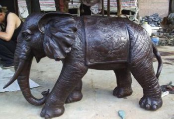 屯昌庭院大象雕塑定做，廣場(chǎng)雕塑，室外銅大象雕塑提供