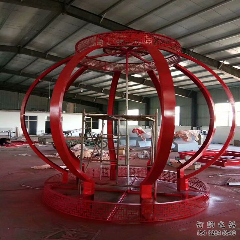 唐山景觀燈籠雕塑優(yōu)選，陸地?cái)[件，園林不銹鋼燈籠雕塑供應(yīng)