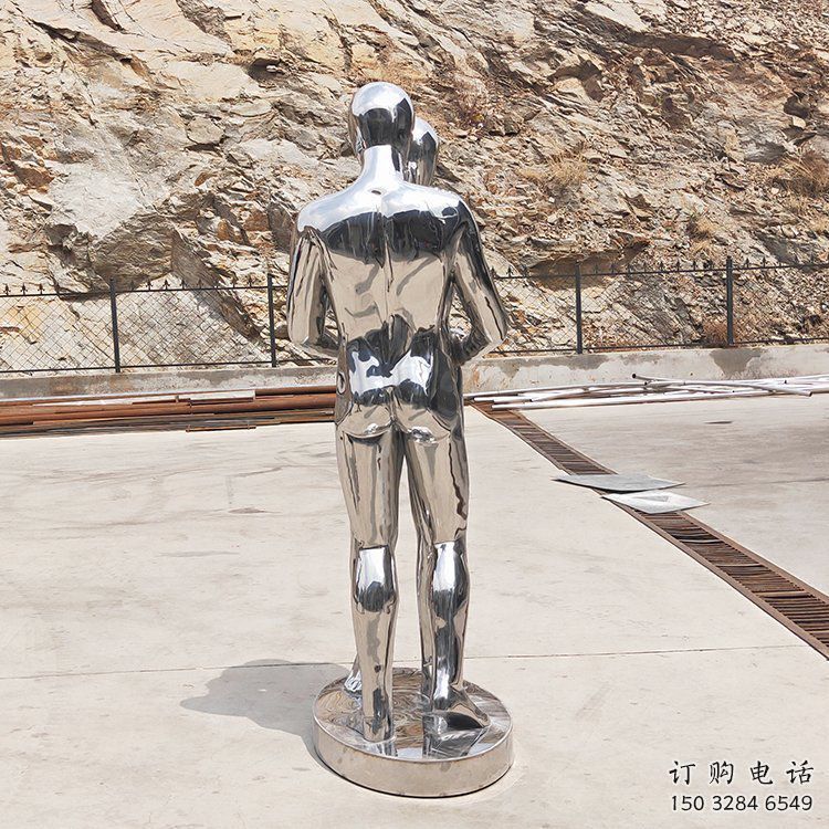 揚州廣場情侶雕塑