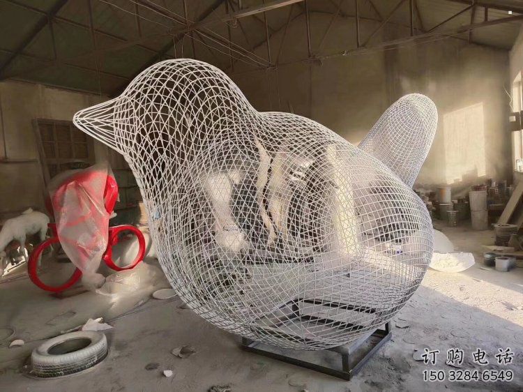 阿拉善盟鏤空小鳥雕塑精選，陸地擺件，鐵藝鳥兒雕塑精品