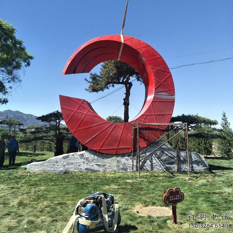 銅川草地精神堡壘雕塑