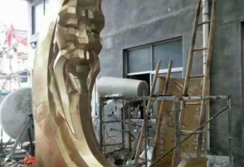 阿里公園月老雕塑